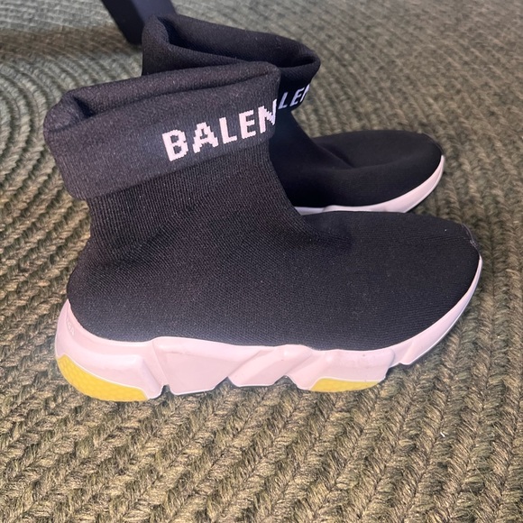 Balenciaga Speed Runner Black with Lime Green Accent Sock Sneakers - Picture 1 of 6